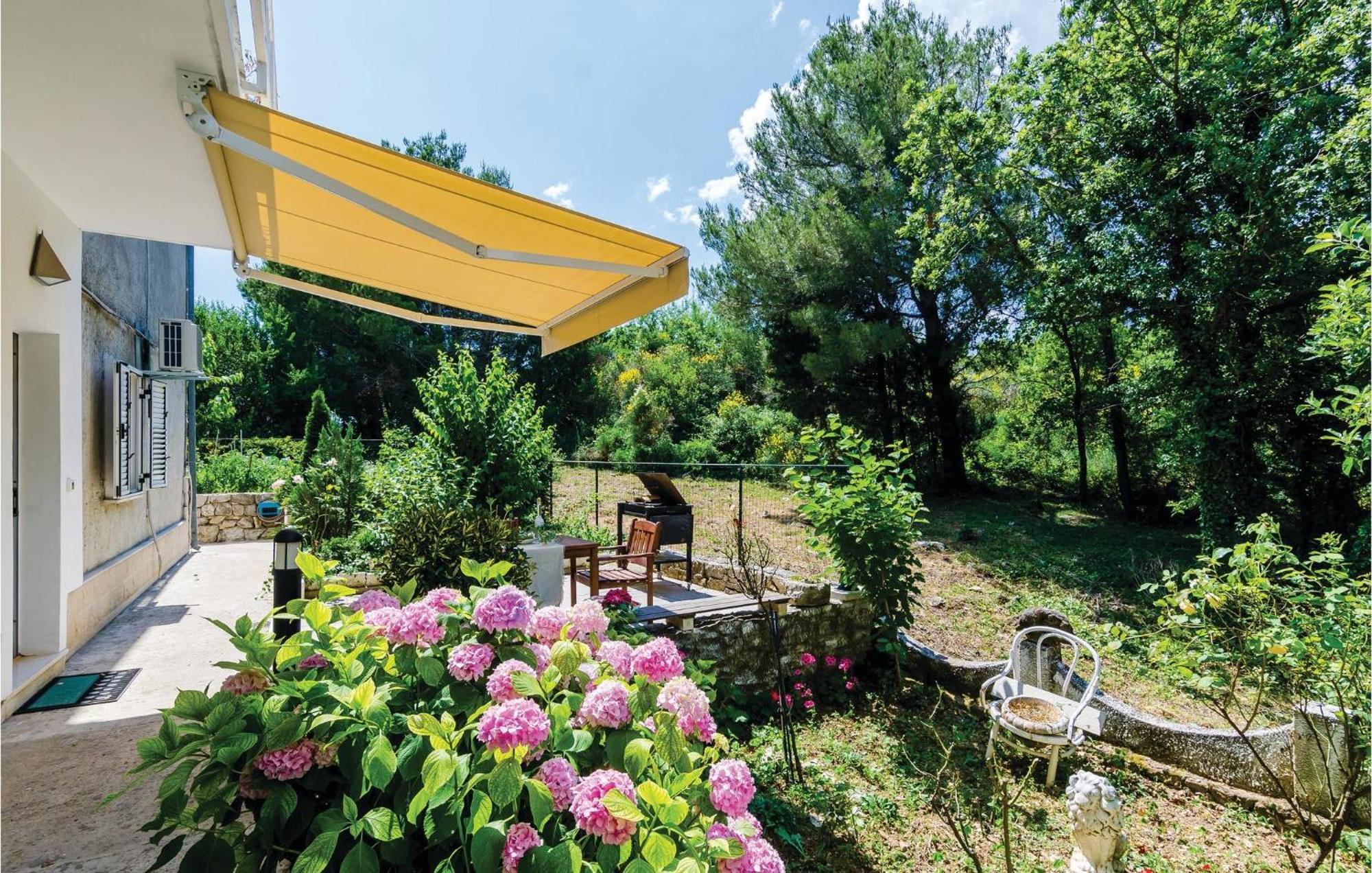 Pet Friendly Apartment In Bosanka With Kitchen Dubrovnik Exterior foto